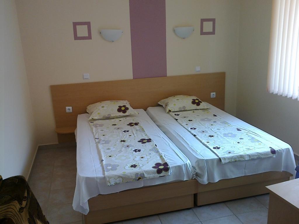 Guest Rooms Rusalka Kranevo Rum bild