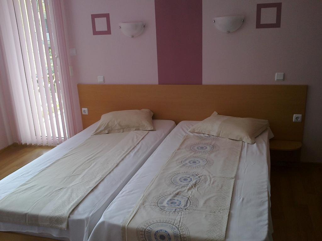 Guest Rooms Rusalka Kranevo Rum bild